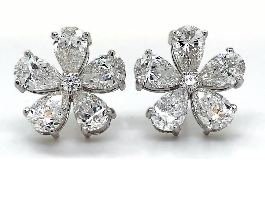 FANCY DIAMOND EARRING