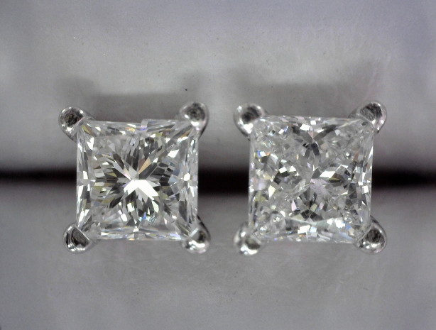 PRINCESS CUT DIAMOND STUD EARRINGS