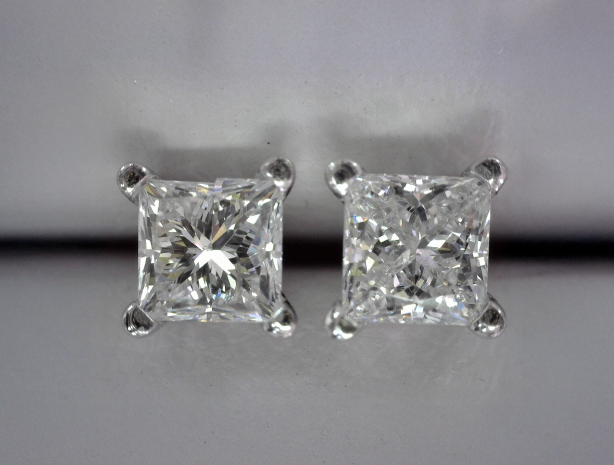 PRINCESS CUT DIAMOND STUD EARRINGS